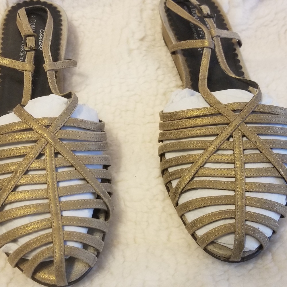 Donald j pilner flats size 8